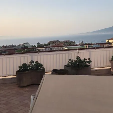 Chiara شقة *